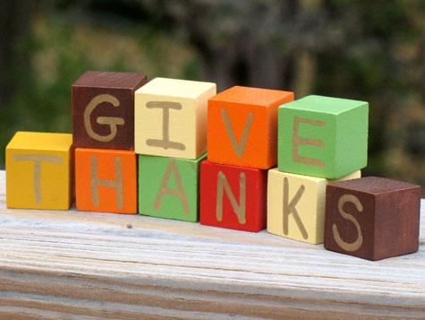 give-thanks-blocks-thanksgiving-craft-photo-475x357-aformaro-326_476x3571