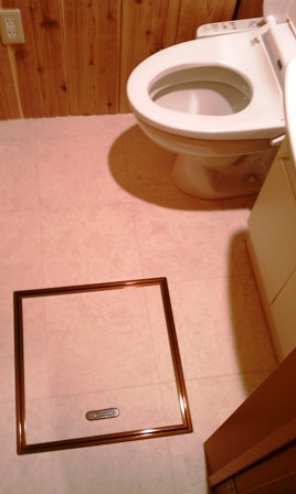 2FL-toilet-yuka-tenkenguchi